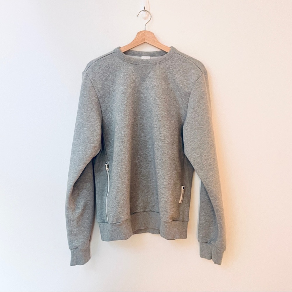 Nike Standard Issue Dri-Fit Basketball Crew Neck Sweatshirt